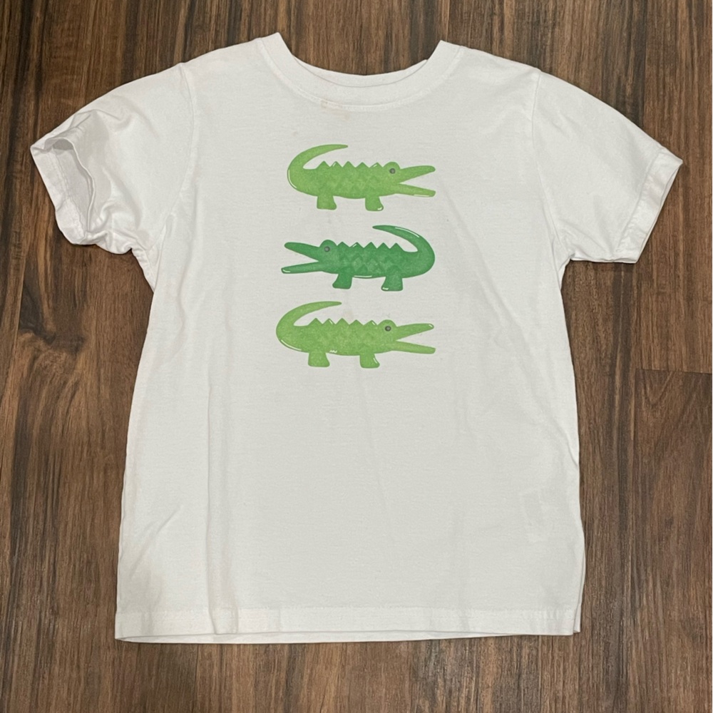 Stitchy Fish Alligator Short Sleeve T-Shirt